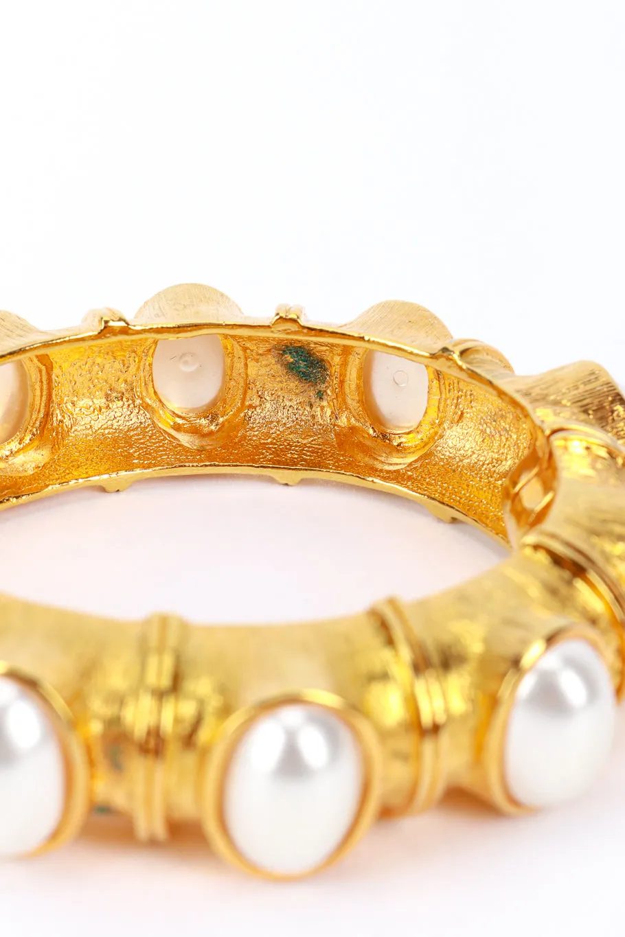Pearl Cabochon Hinged Bangle