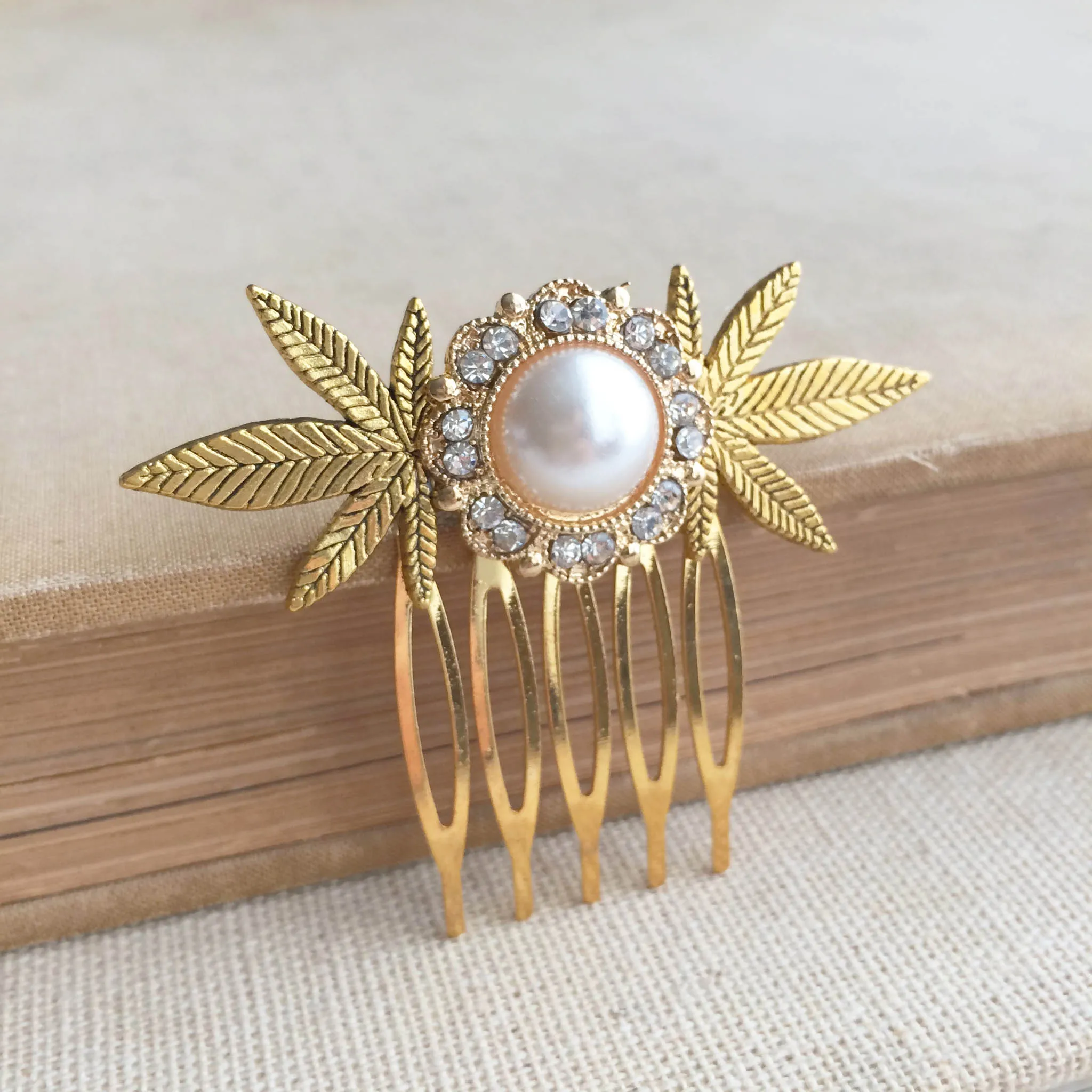 Pearl Cannabis Hair Comb Small - Gold