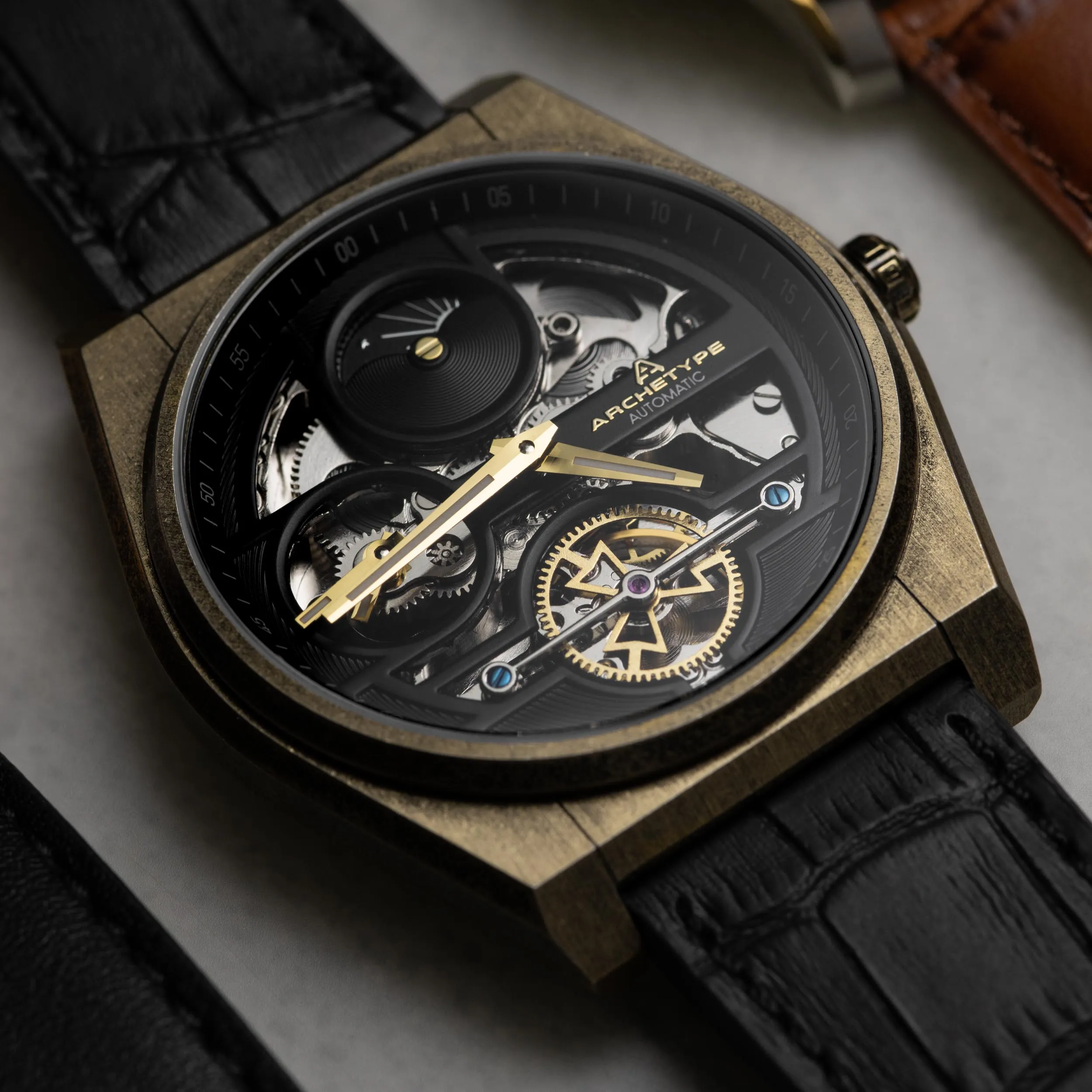 Rogue Automatic Antique Brass Black