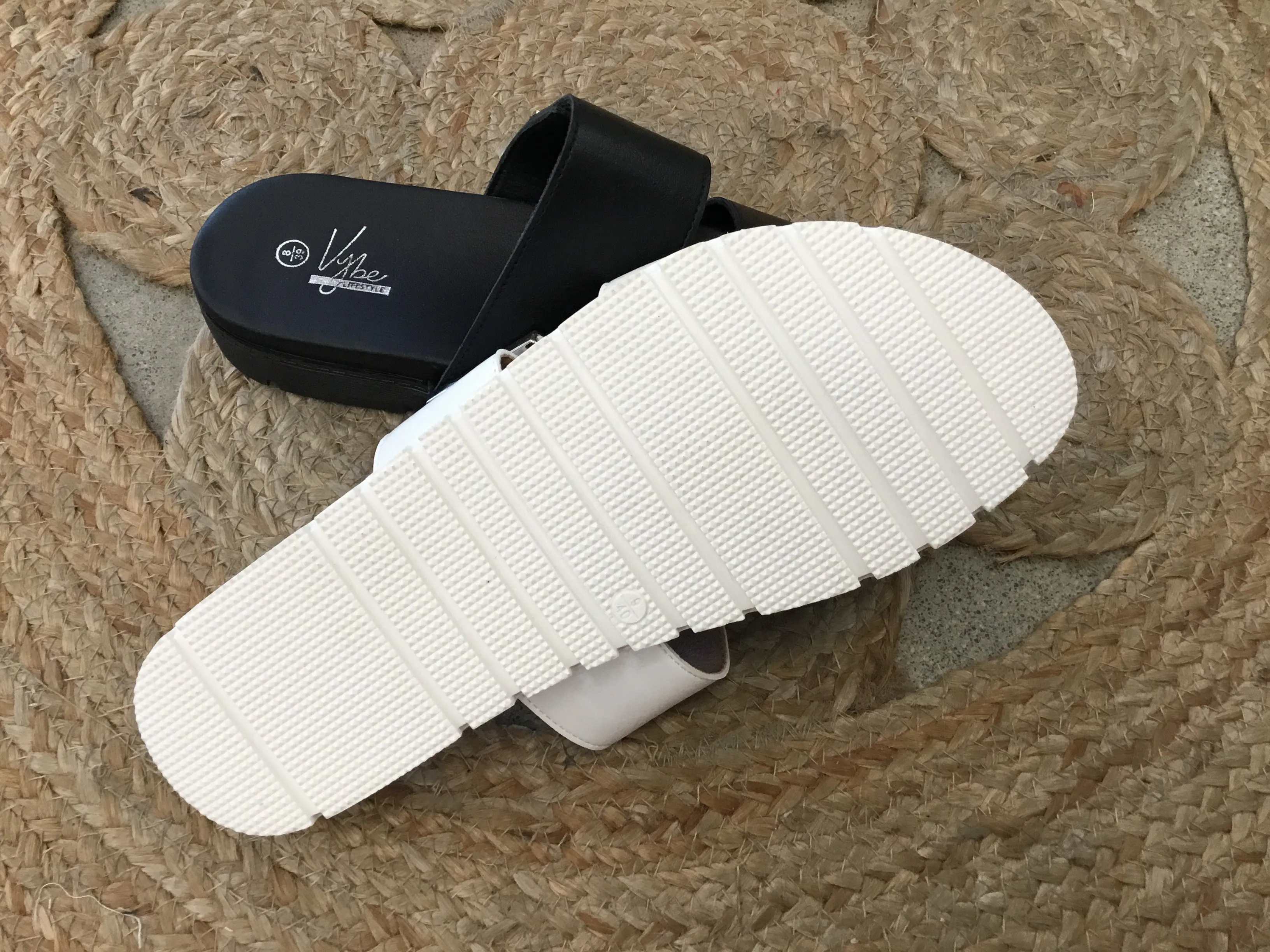 Sandal Leather Strap Silver Clip