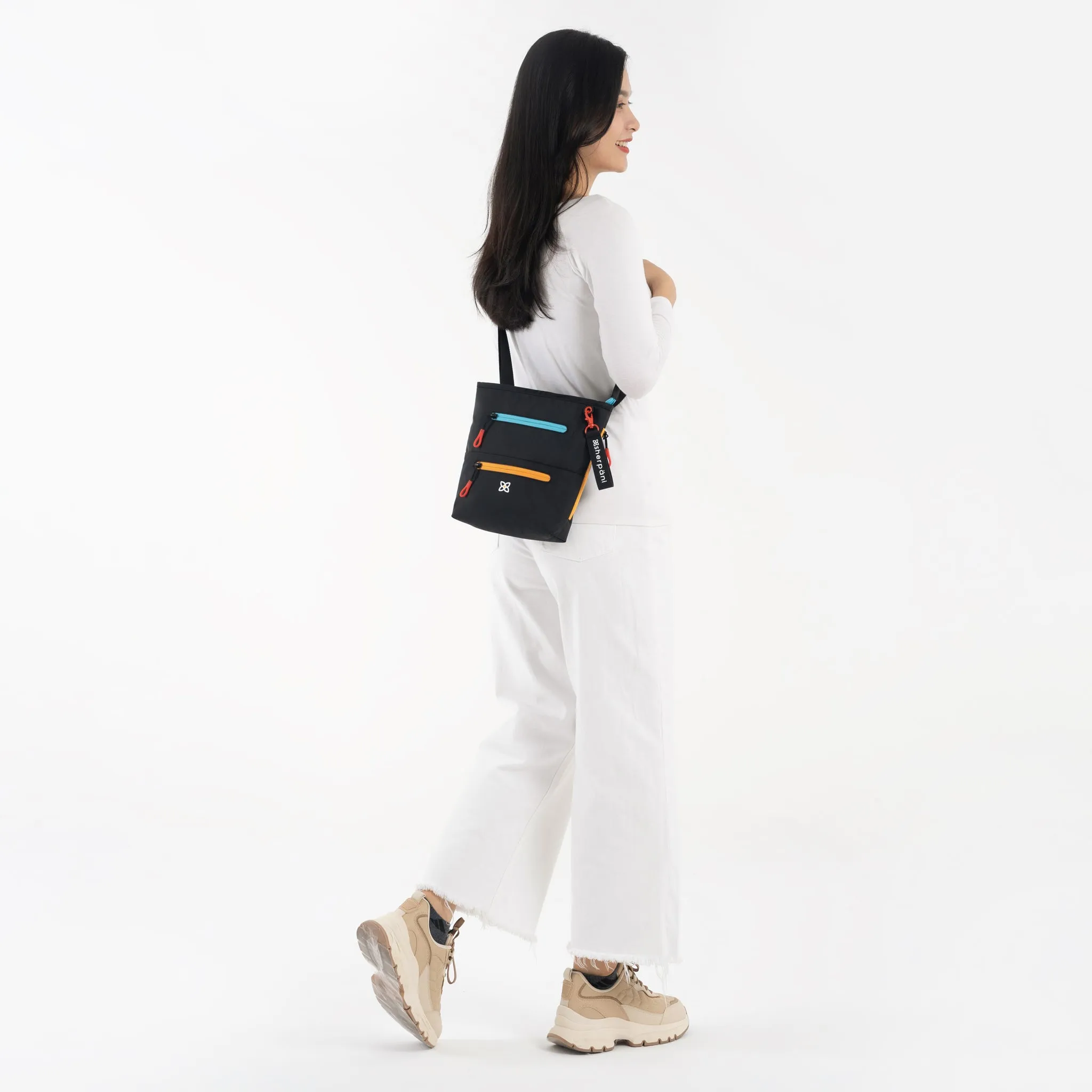Sherpani Sadie V1 Crossbody chromatic