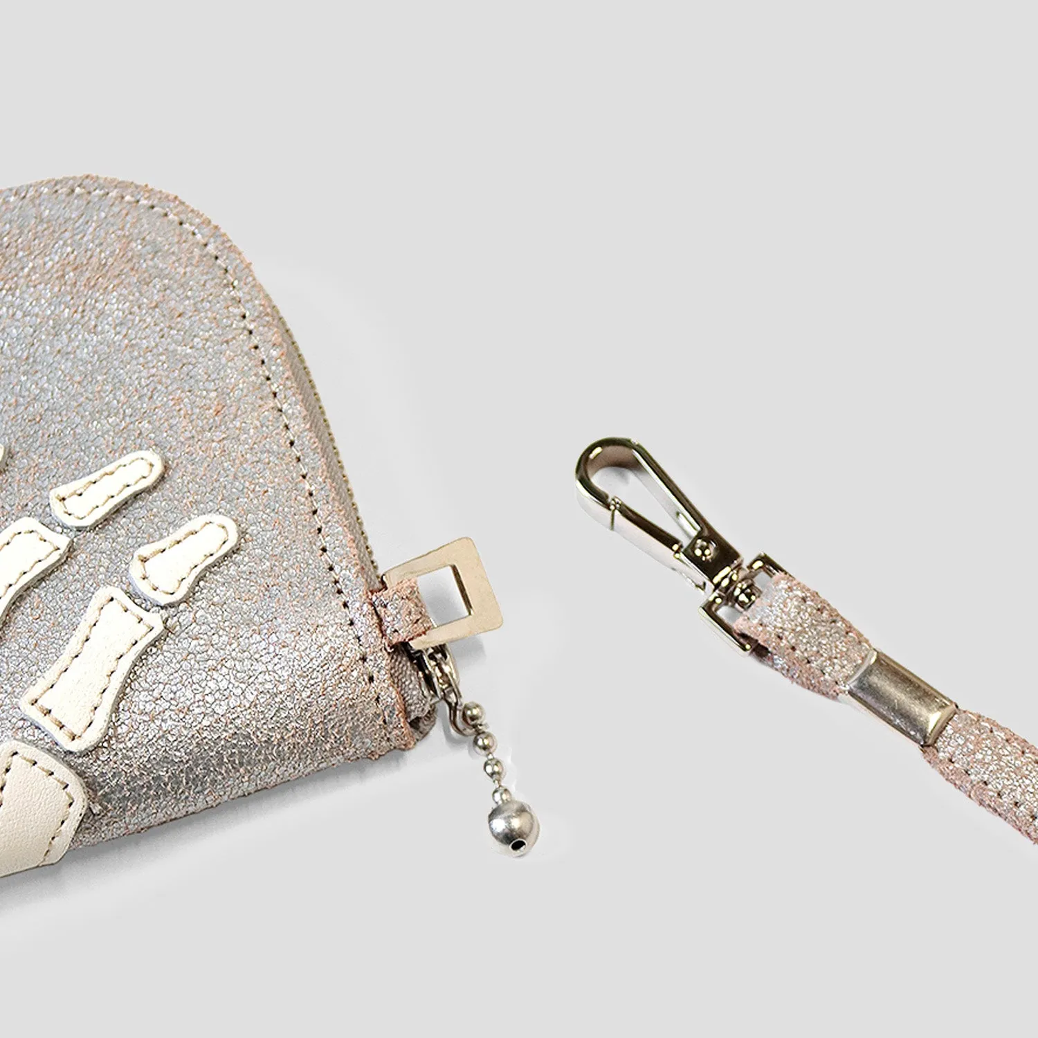 SILVER LEATHER BONE NECK POUCH