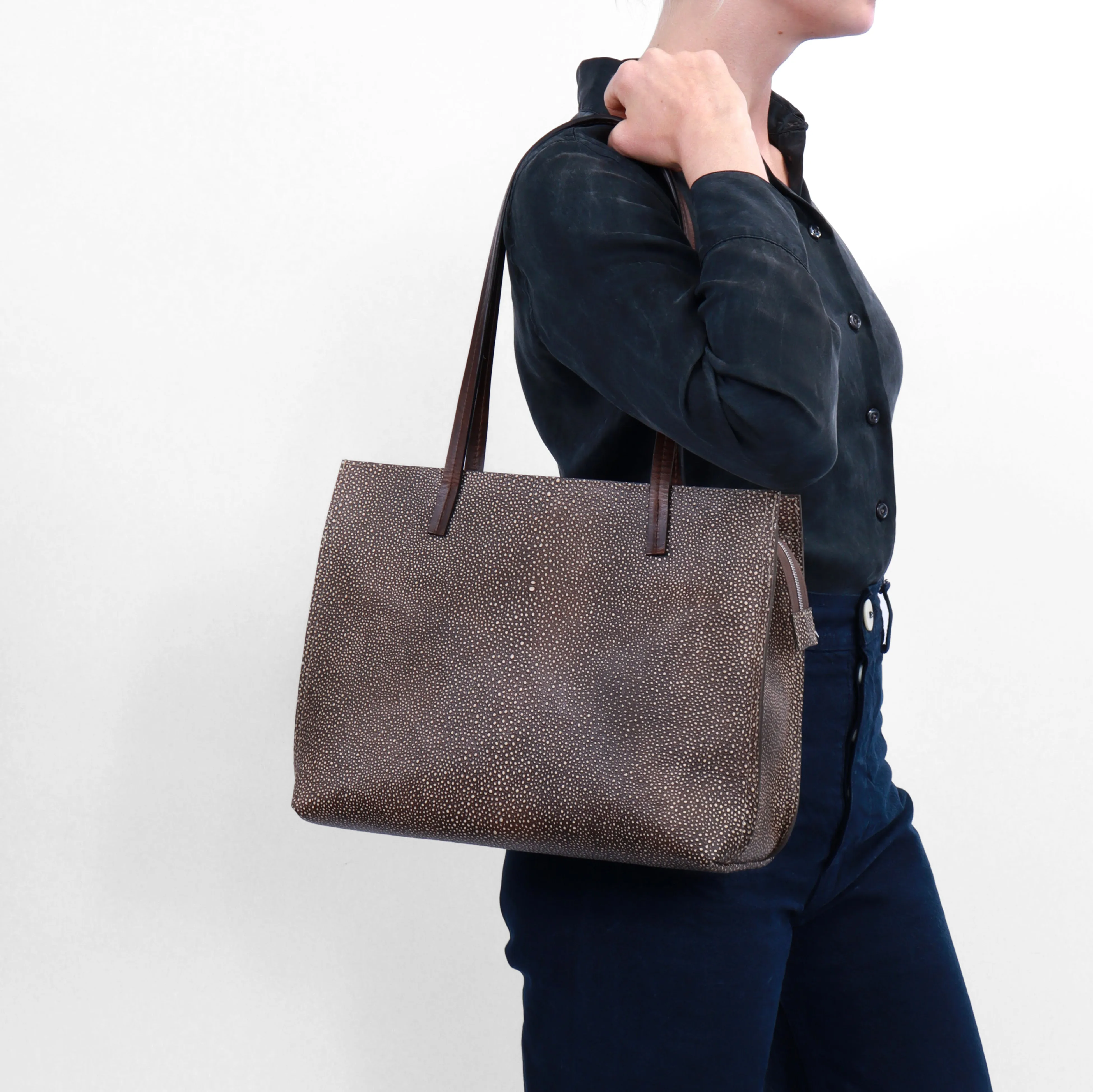 STRAPPY DAY BAG VINTAGE SANGRIA EMBOSSED JUMBO GATOR