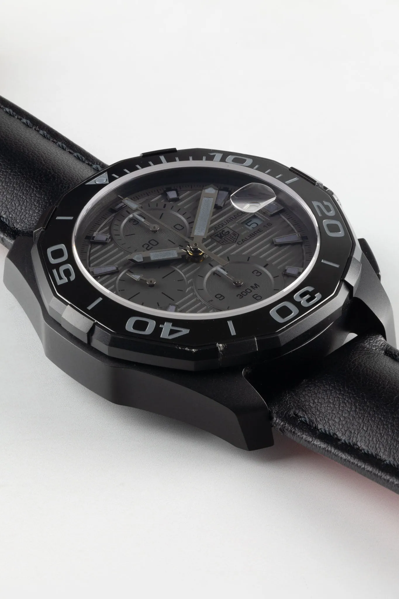 TAG HEUER Aquaracer 300m - Black Phantom 43mm- Titanium