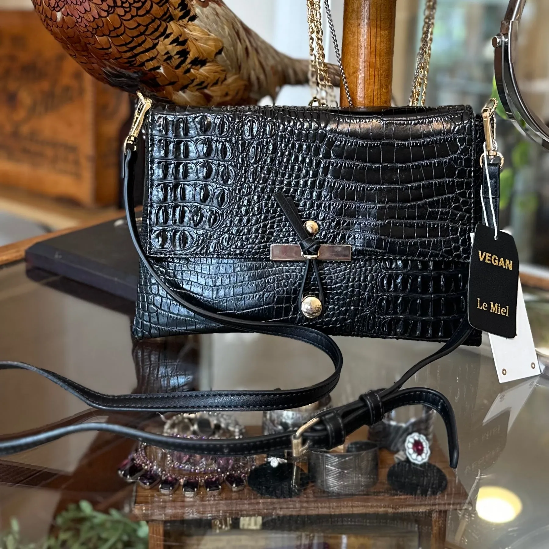 The PARK AVE Crossbody Bag in Black Croc