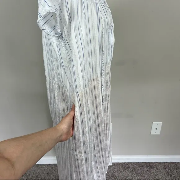 VINCE DRAPEY STRIPED SHIRRED DRESS SIZE XS IN WHITE AND BLUE