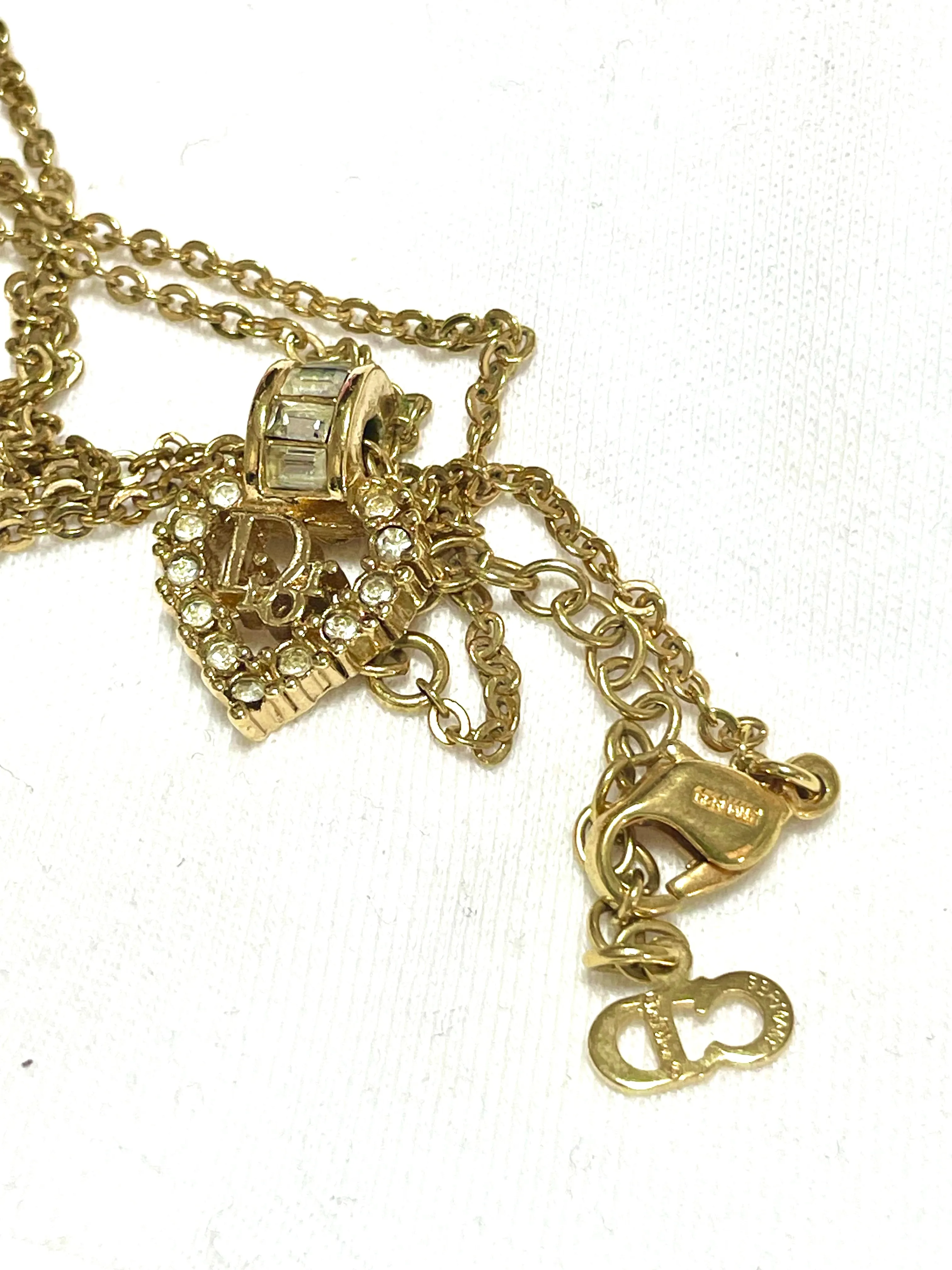 Vintage Christian Dior heart top necklace with rhinestone crystals. Gorgeous jewelry. 070218ys6