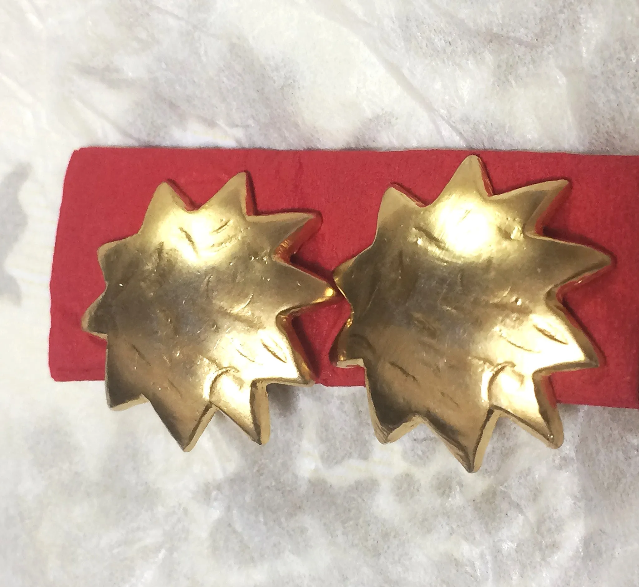 Vintage KENZO golden sun, star shape mod earrings. Chic, mod, and rare masterpiece jewelry. Great gift idea. 060905r1