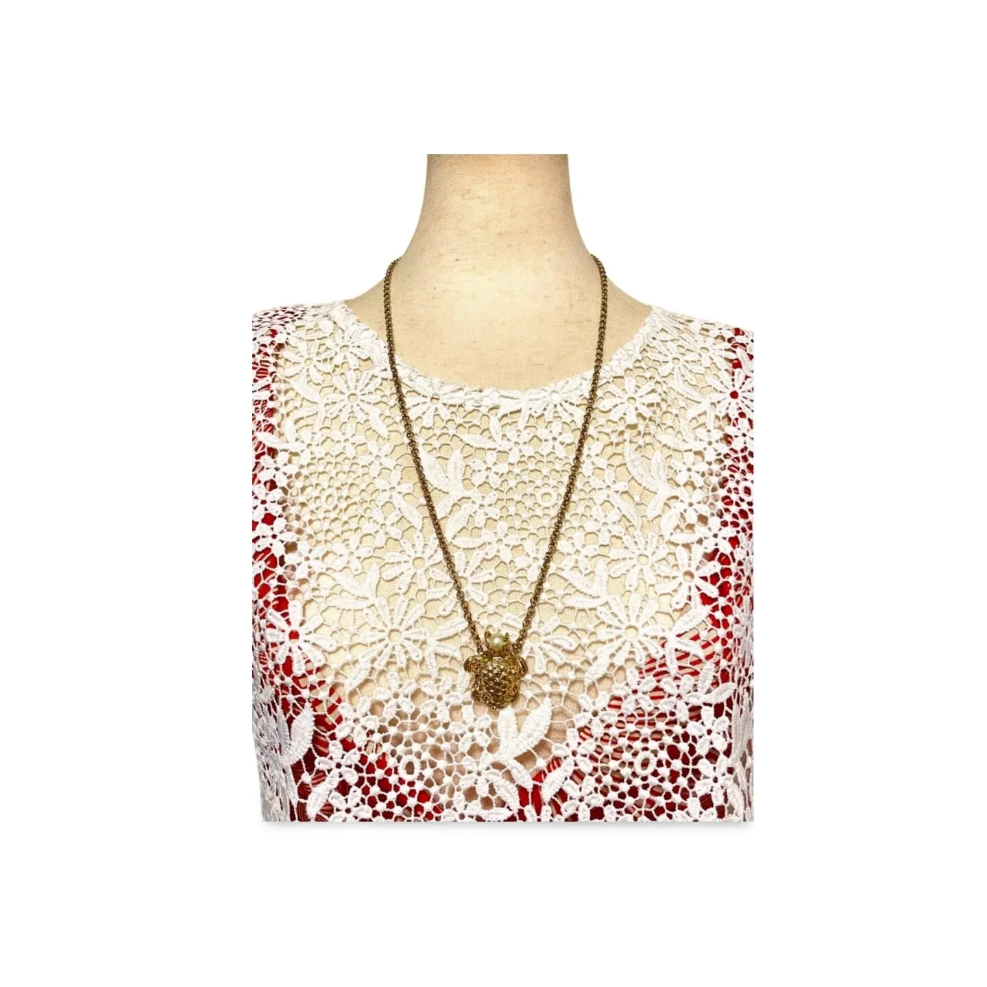 Vintage Yves Saint Laurent golden chain statement necklace with a faux pearl head golden turtle top. Must have jewelry piece. 060123ac6