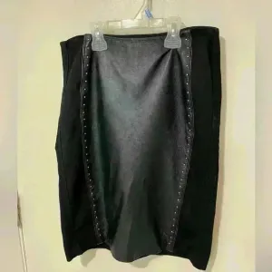 White House Black Market black leather and stretch studded skirt sz 2