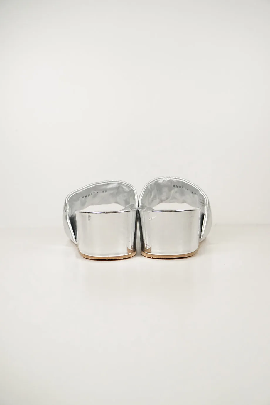 [WS5223] Louis Vuitton | Flat sandals