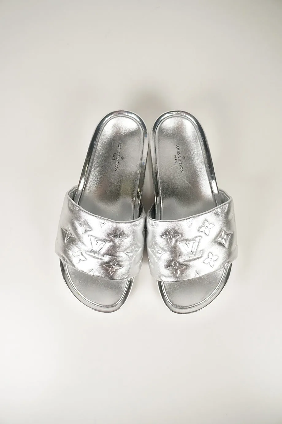 [WS5223] Louis Vuitton | Flat sandals